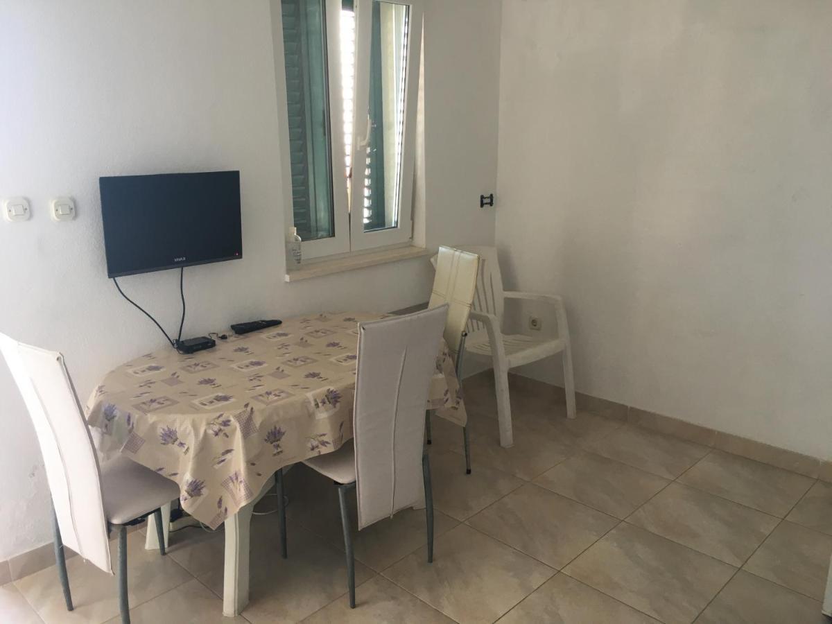 Apartmani Domenika Žuljana Dış mekan fotoğraf